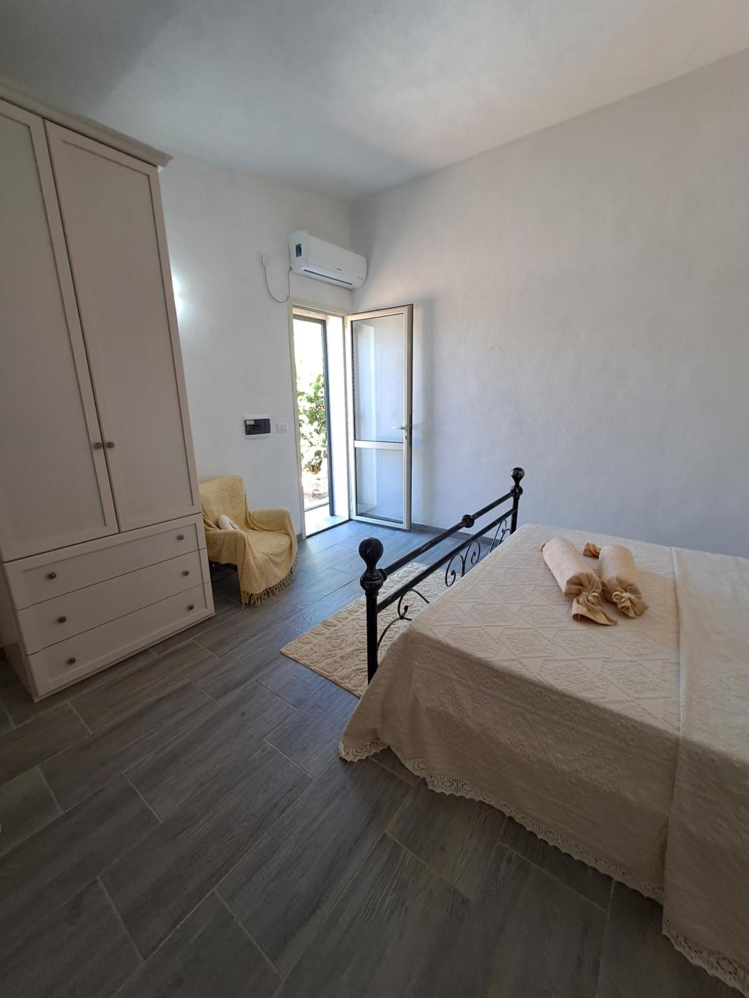 B&B Li Salcuneddi Aglientu Exterior foto